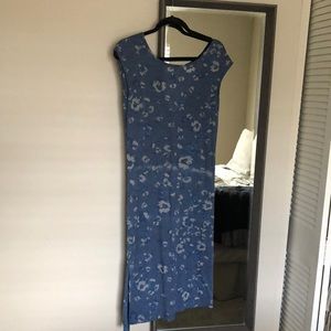 Splendid midi dress with cute v back